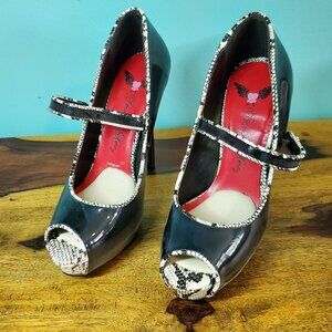 Penny Loves Kenny Platform Heels in Faux Patent Leather Size 7.5
